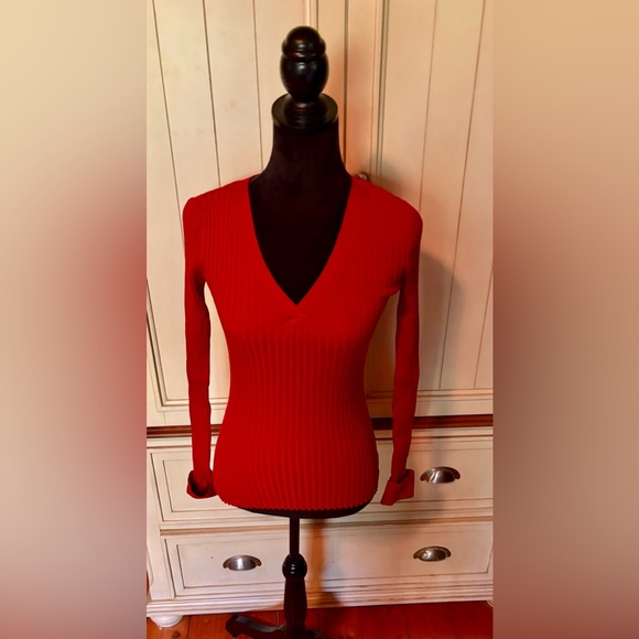 🔥INC International Concepts Silk Blend Fitted Ribbed Sweaters x 2-Black & Red🔥 - Picture 2 of 7